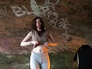 UK MILF Shooting pel ...