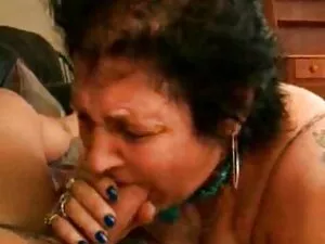 caliente jovencita e ...