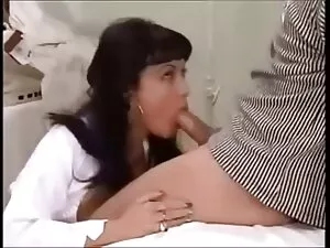 caliente hotel A la  ...